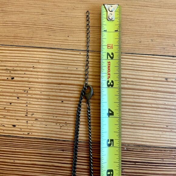 Curb chain curtain necklace. - Picture 8 of 8